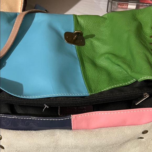 Chic Multicolor Leather Shoulder Bag - Picture 10 of 11